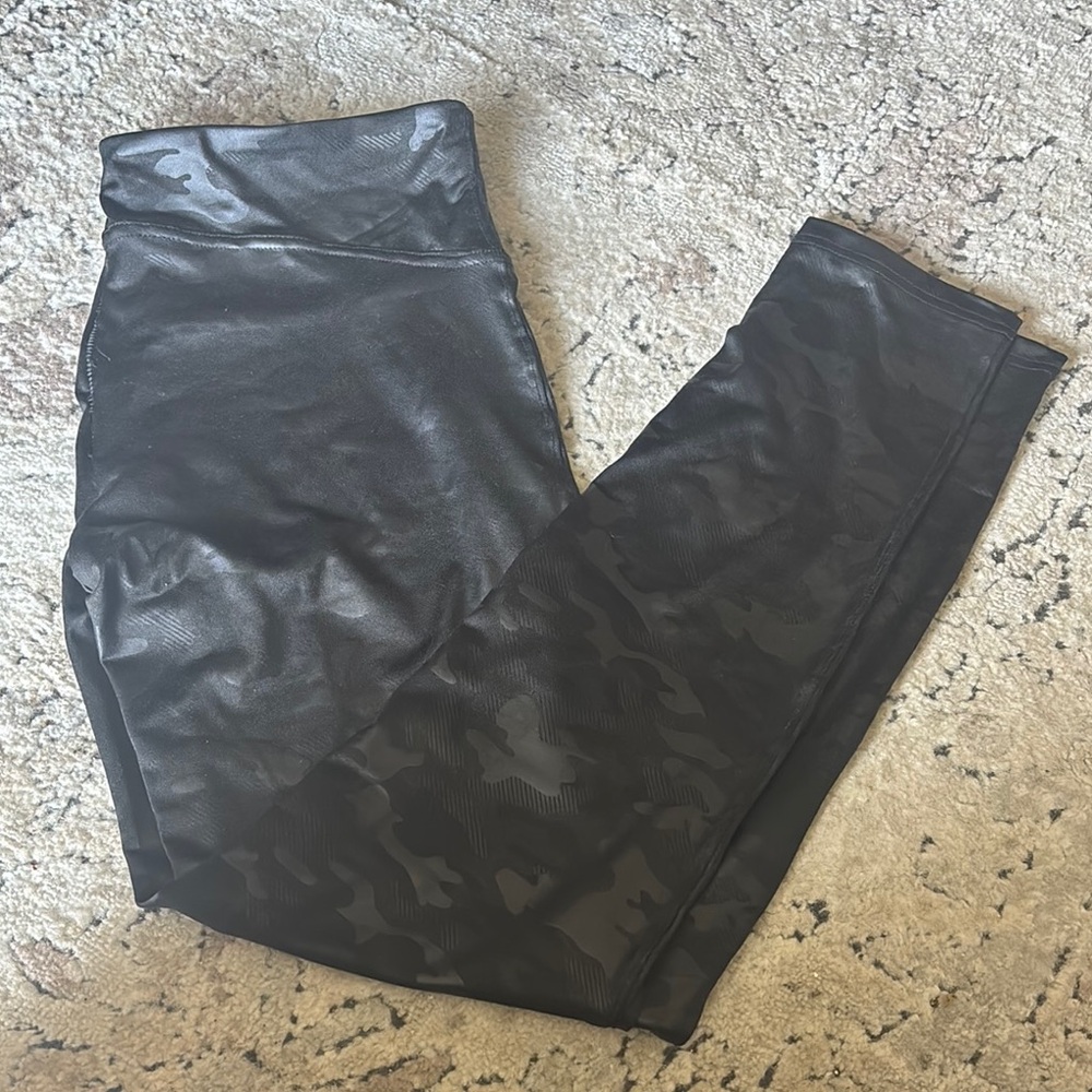 Women’s Black Camouflage Leggings